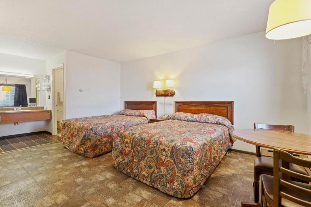 Hotel O Oskaloosa - Hwy 63/92 מראה חיצוני תמונה