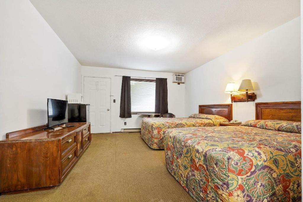Hotel O Oskaloosa - Hwy 63/92 מראה חיצוני תמונה