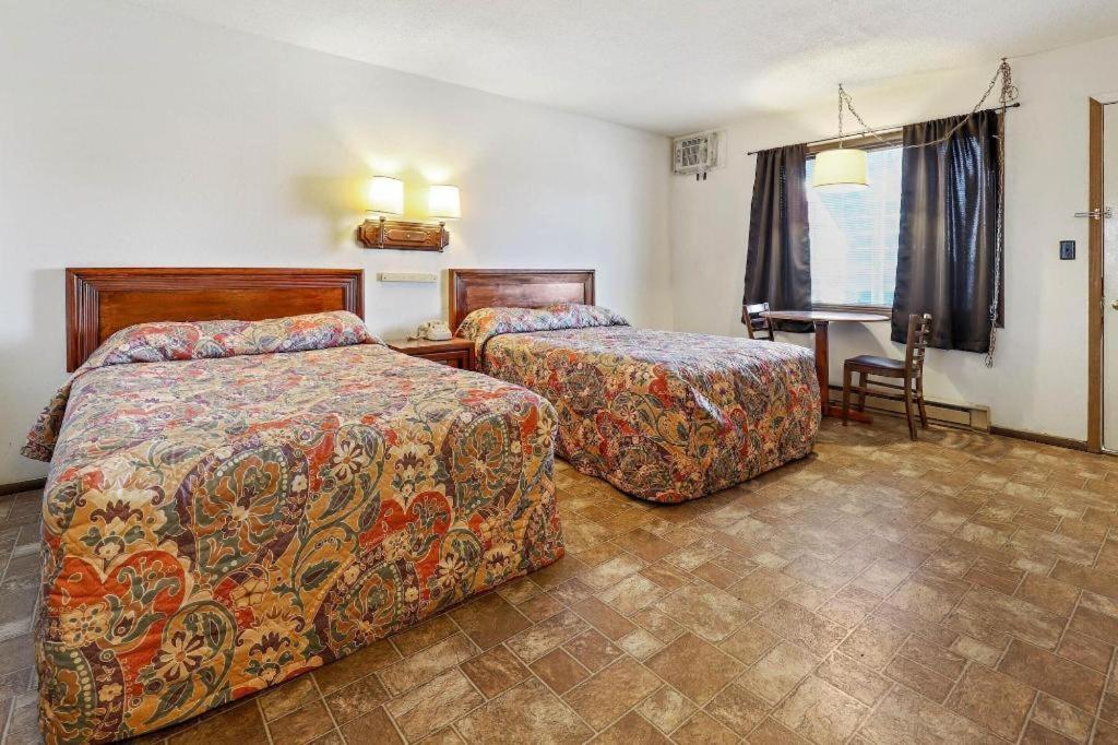 Hotel O Oskaloosa - Hwy 63/92 מראה חיצוני תמונה