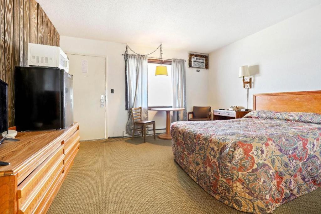 Hotel O Oskaloosa - Hwy 63/92 מראה חיצוני תמונה