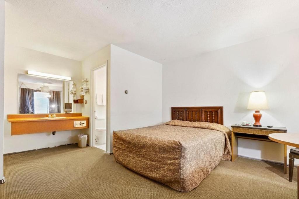 Hotel O Oskaloosa - Hwy 63/92 מראה חיצוני תמונה