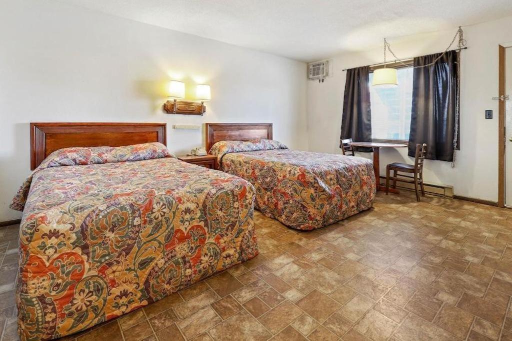 Hotel O Oskaloosa - Hwy 63/92 מראה חיצוני תמונה